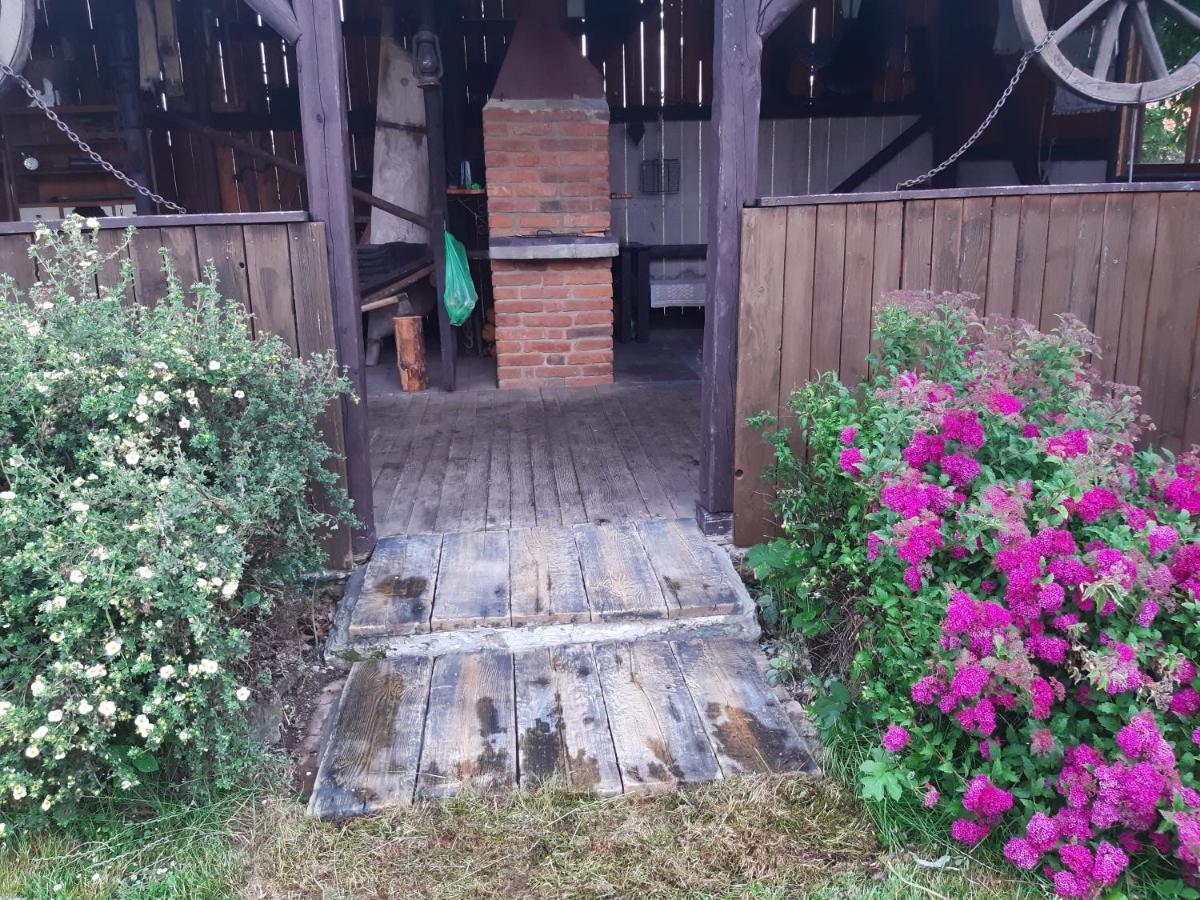 Chalupa Helena Na Poraci Buitenkant foto