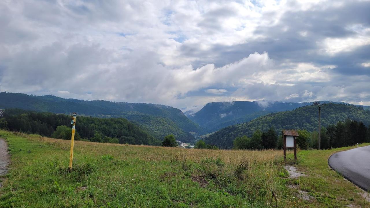 Chalupa Helena Na Poraci Buitenkant foto
